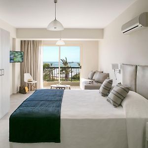 Zimmer mit Kingsize-Bett